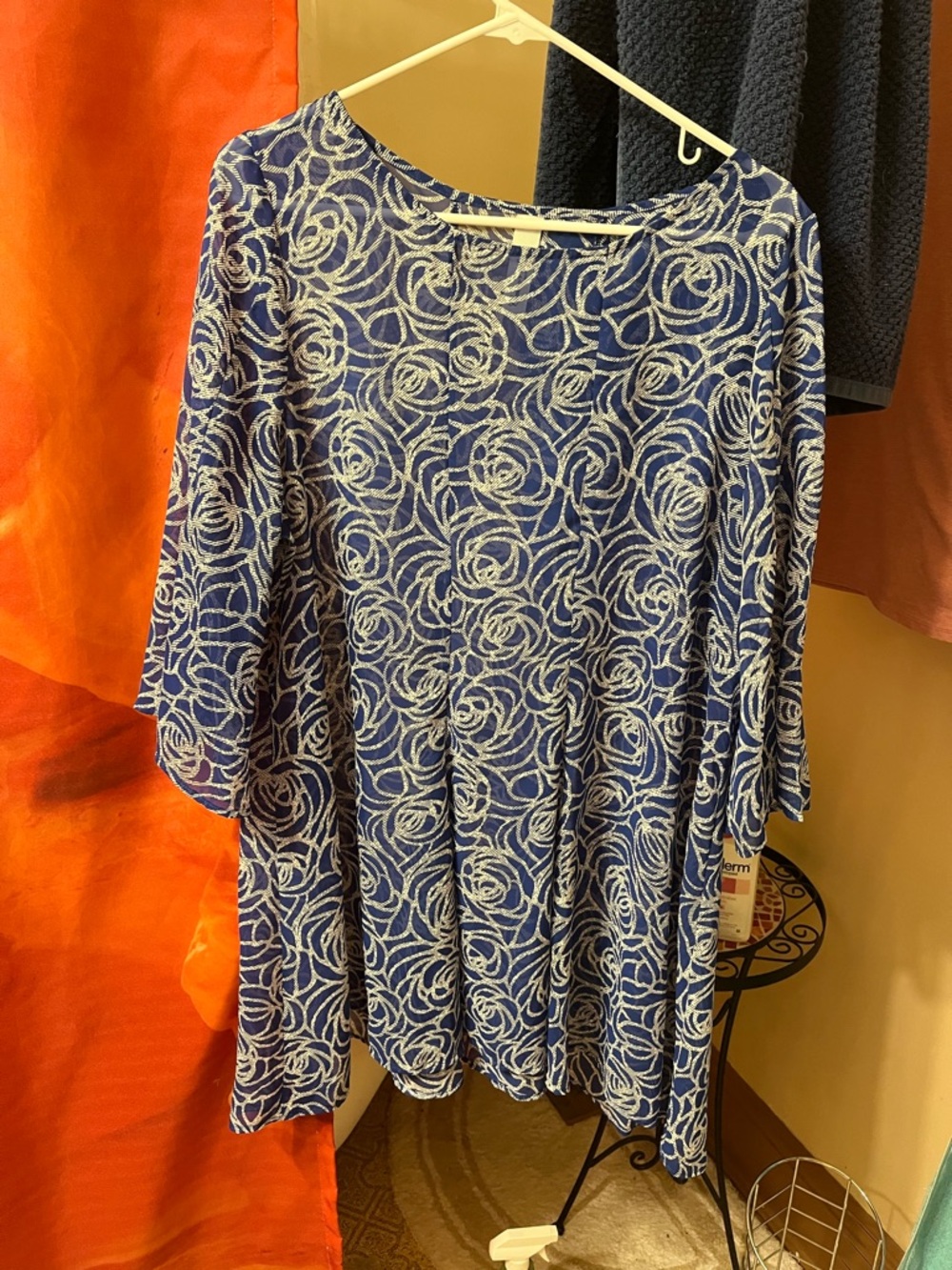 Blue Floral Swirl Women's Top - Casual Boatneck